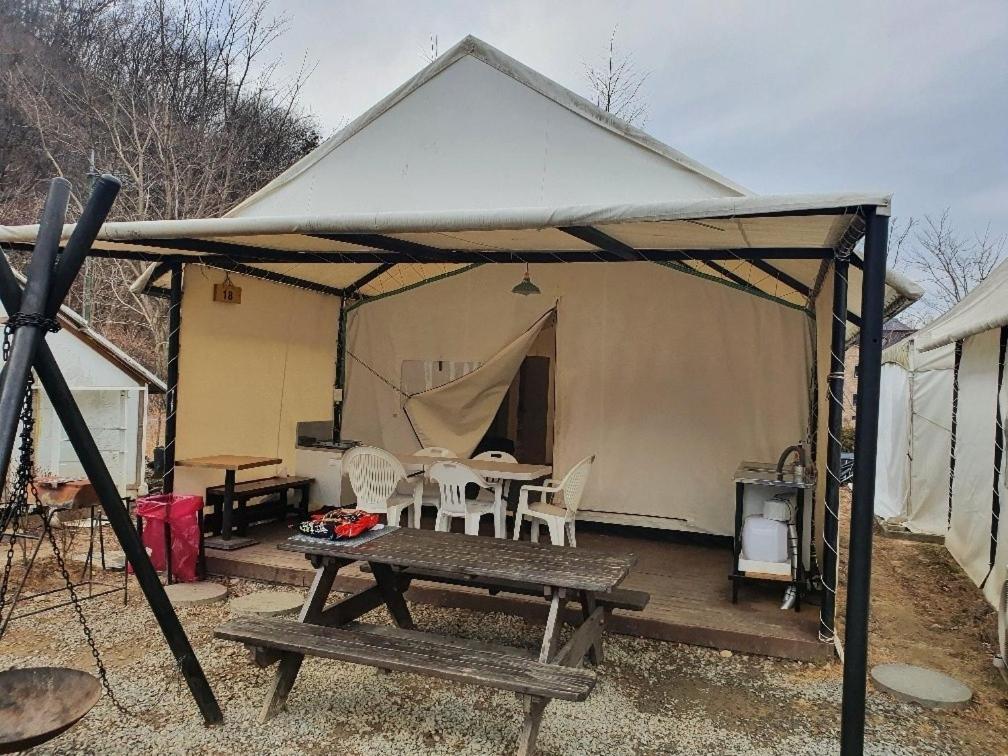 ホテル Gongju Kyerongsan Glamping Donwallsoop 部屋 写真